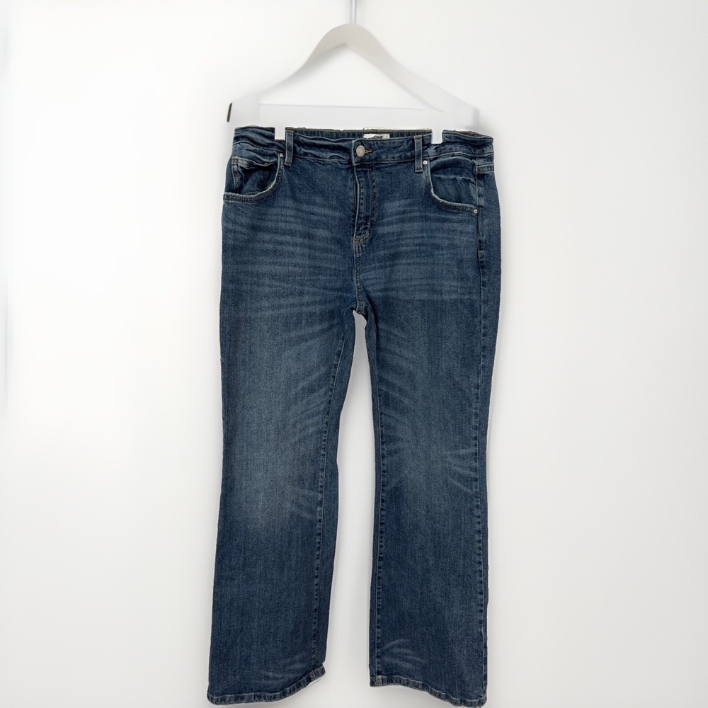Cotton On Women's Stretch Bootcut Jeans Blue Denim Mid Rise Sz 34 Med Wash